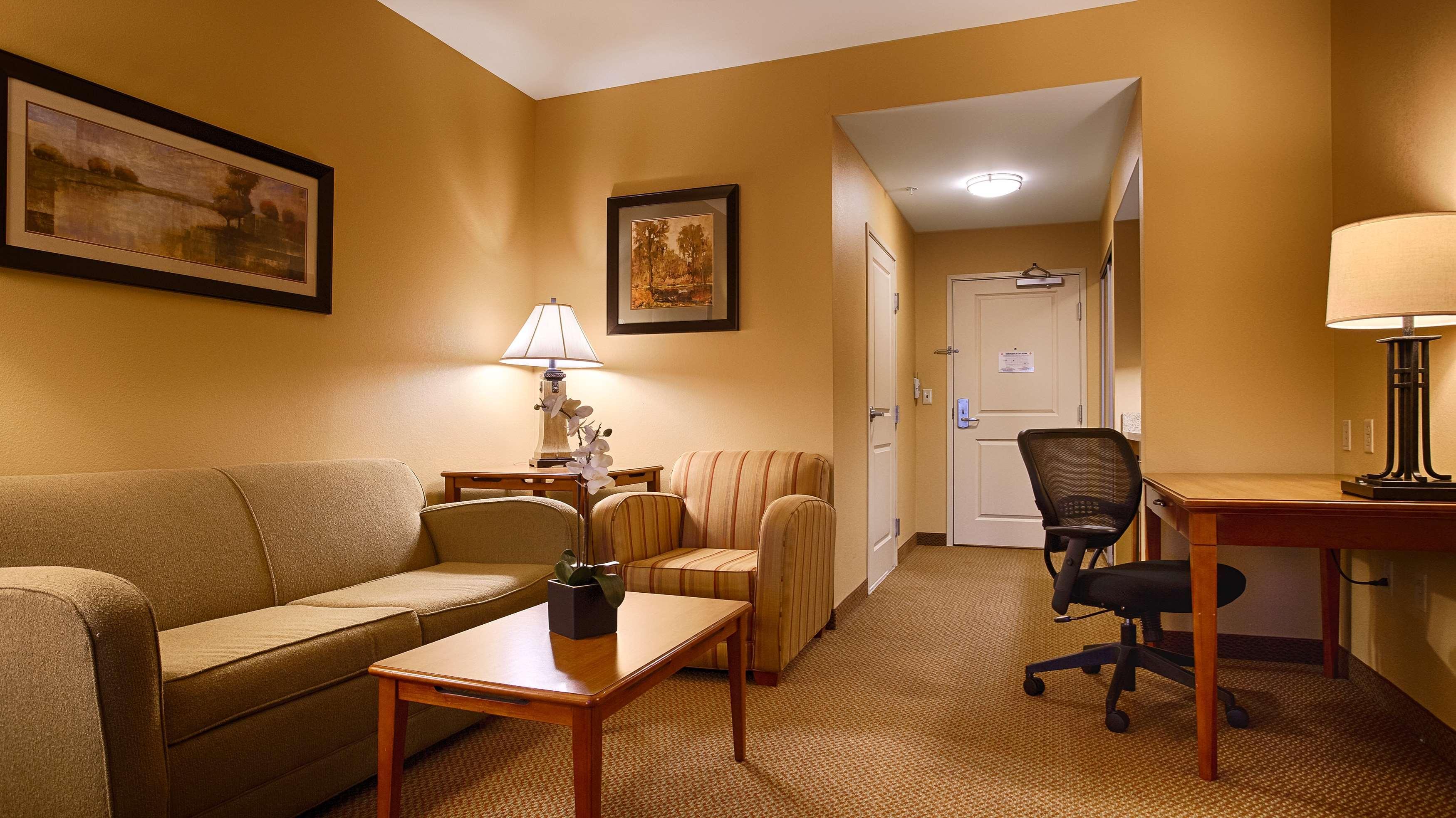 Best Western Plus University Park Inn & Suites State College Exterior foto