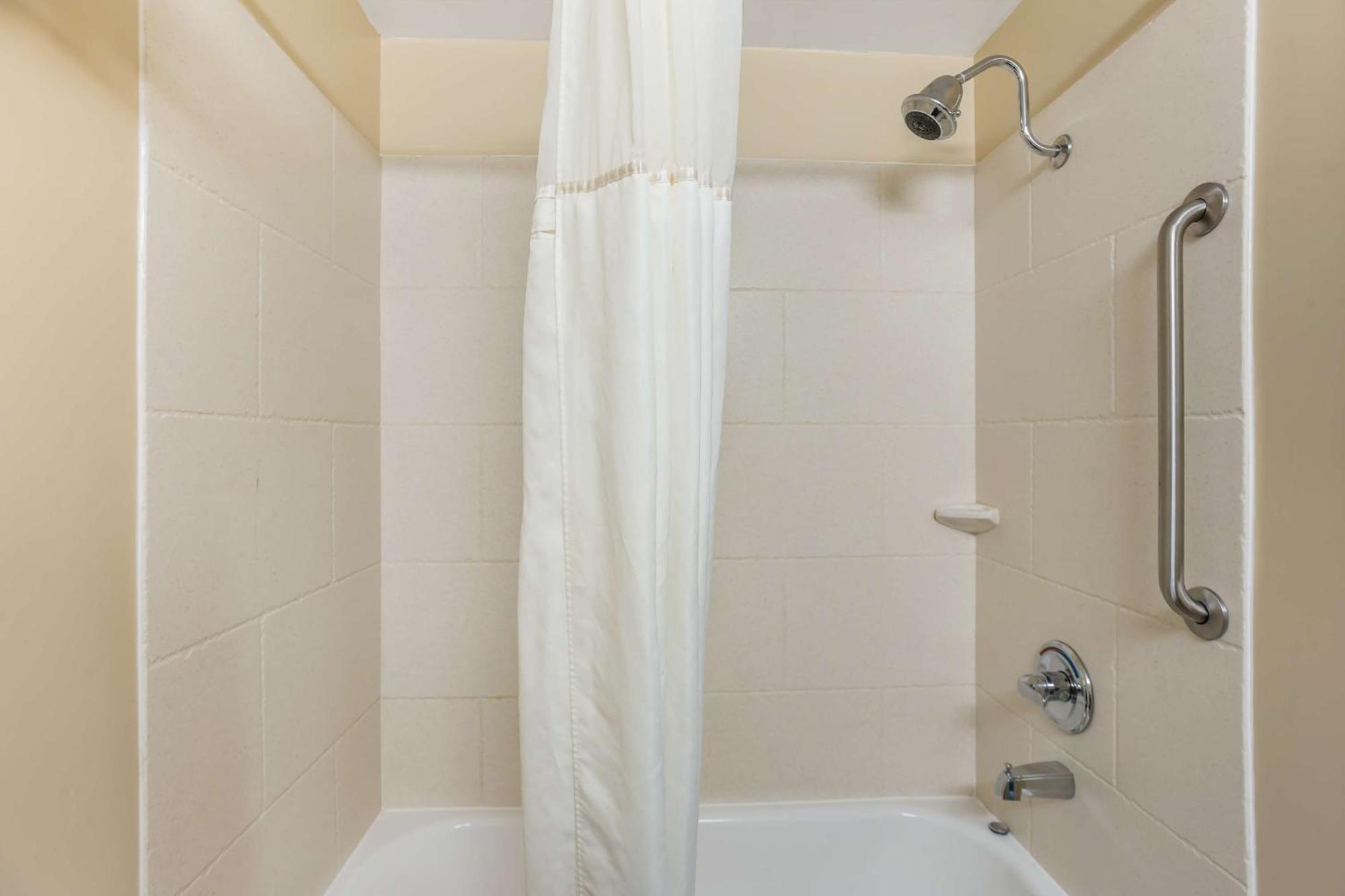 Best Western Plus University Park Inn & Suites State College Exterior foto