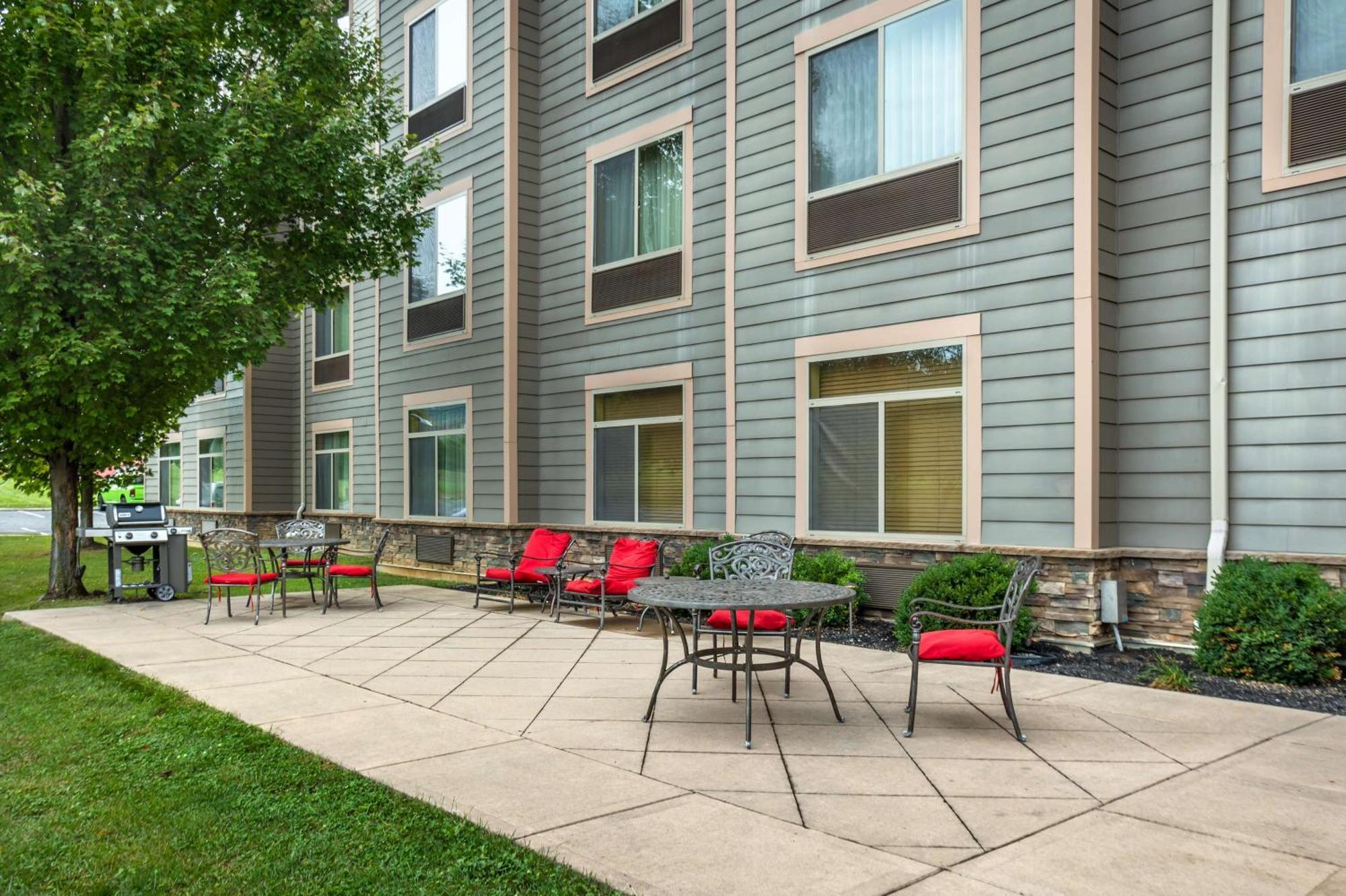 Best Western Plus University Park Inn & Suites State College Exterior foto