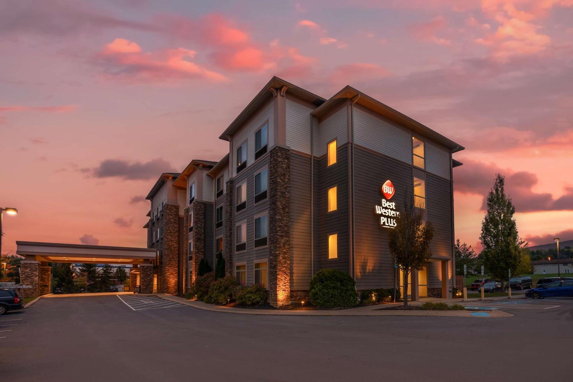 Best Western Plus University Park Inn & Suites State College Exterior foto