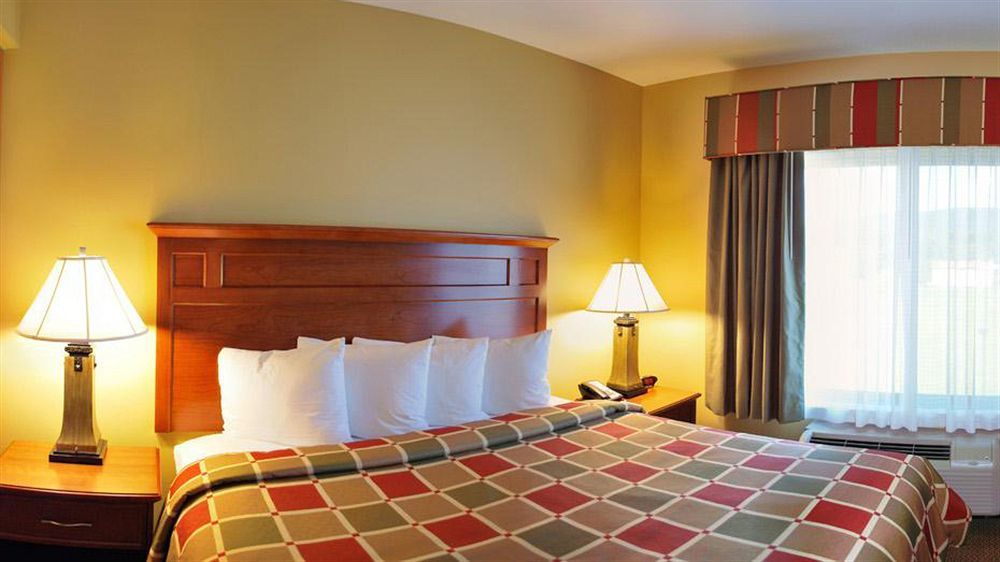 Best Western Plus University Park Inn & Suites State College Exterior foto